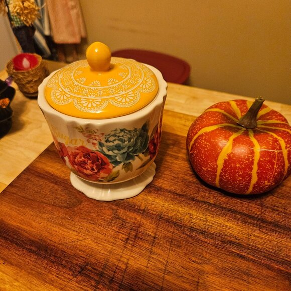 pioneer woman flower sugar bowl with lid - Picture 1 of 5